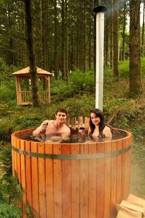 Hot tub for two