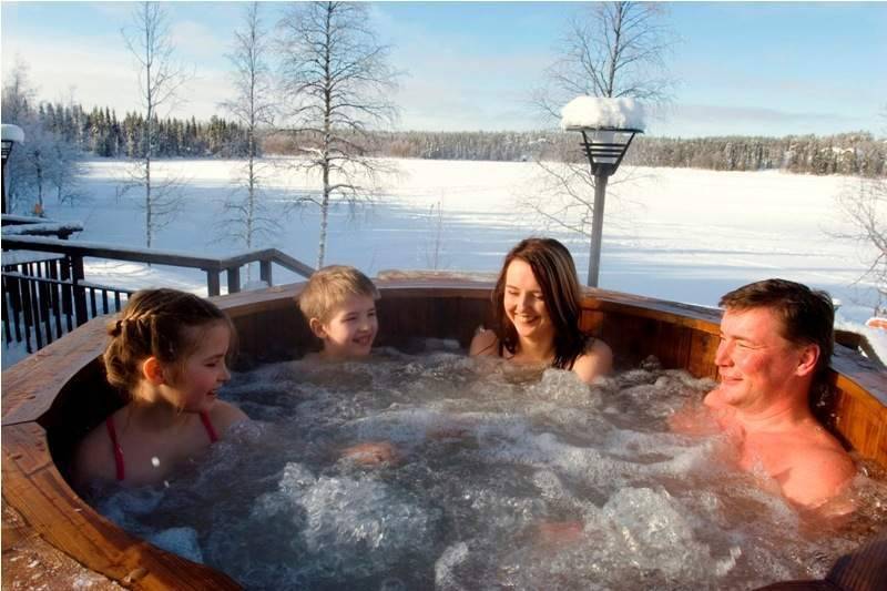 Hot-tub-winter_bain-nordique-hiver